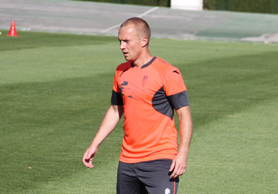 Larsson ya es uno más de la plantilla rojiblanca (GRJ)