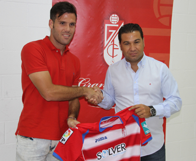 Ortuño y Cordero posan tras la presentación (GRJ)