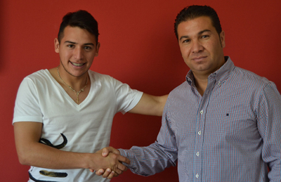 Cordero y Matías Ramítez tras la firma del contrato (GRANADA CF)