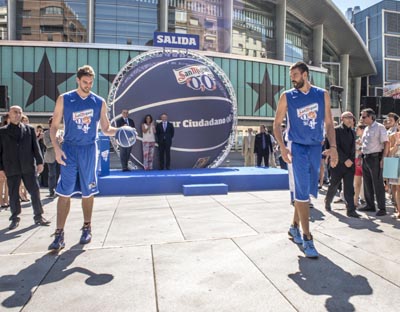 Los hermanos Gasol comenzaron este Tour ciudadano 