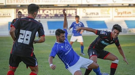 El Maracena venció en su debut como local