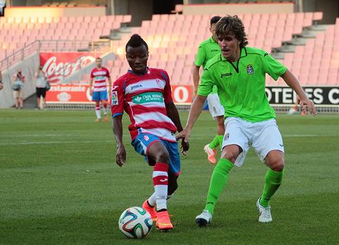 Clifford Aboagye es un lujo para el Granada `B`. (J.M.Romero)