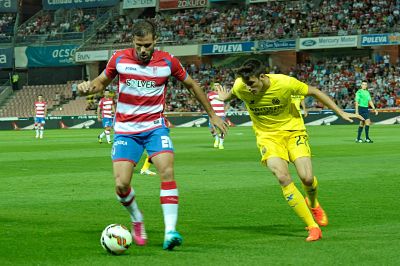 Ortuño, en una acción frente al Villarreal (JM BALDOMERO)