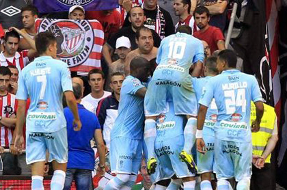 Los jugadores celebran el tanto de John Córdoba (LIGABBVA.COM)