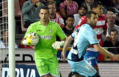 El Granada no pudo puntuar frente al Rayo (BALDOMERO)