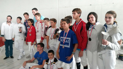 Representantes del Club Maracena de esgrima 