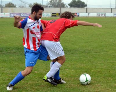 El Arenas de Armilla en la lucha por el liderato.(LÁZARO)