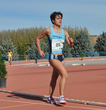 María Pérez busca apoyos para seguir progresando 