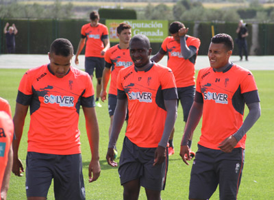 El Granada buscará la victoria en Vigo 