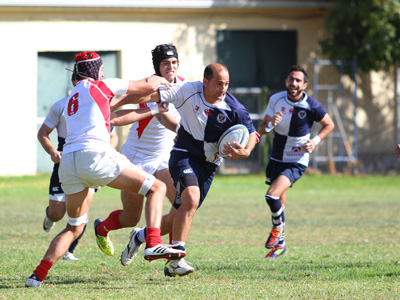 Fabián avanza durante un partido (ANTONIO L. JUÁREZ)