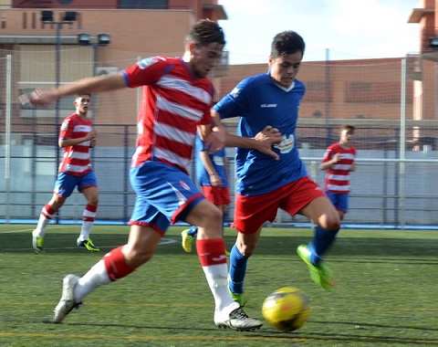 El Granada CF venció en un bonito derbi (LÁZARO)