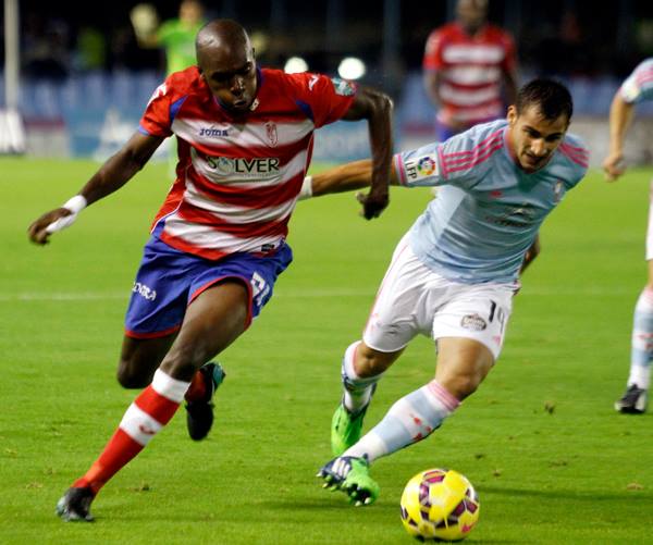 Nyom, en una acción del último partido ante el Celta. (LOF)