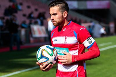 El Granada B se dejó los puntos frente al colista