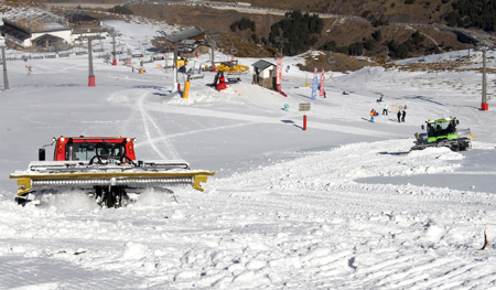 Sierra Nevada ya tiene pistas abiertas en todas las zonas (CETURSA)