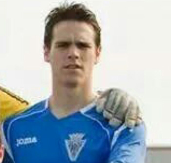 Alberto Martínez refuerza la zaga del Motril 