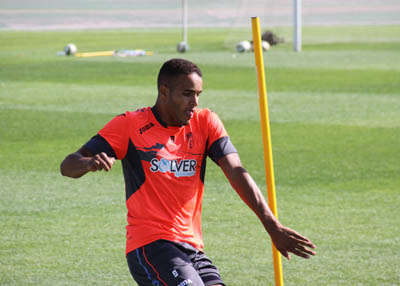 El Arabi busca la puerta de salida 