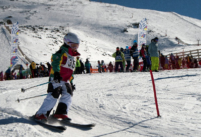 Uno de los pequeños participantes en el Día Mundial de la Nieve 