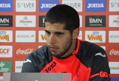 Insua ya ejerce como nuevo jugador rojiblanco (GRJ)