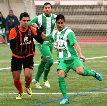 Samu Corral en su debut con el Loja (CASTILLO)