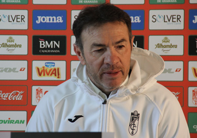 Abel Resino en la rueda de prensa previa al Deport (GRJ)