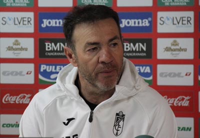 Abel Resino en la rueda de prensa previa al partido con el Elche (GRJ)