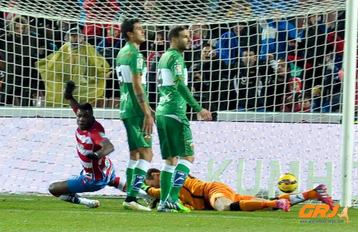 Córdoba consiguió el gol de la victoria (JM  BALDOMERO)