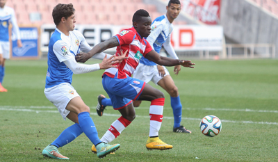 Mercado ha sido titular en tres ocasiones con el filial (GRANADA CF)
