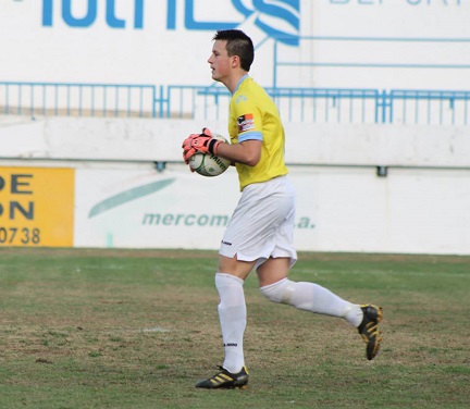 El meta del Motril Atl. impidió una goleada del Gabia CF.(GRJ)