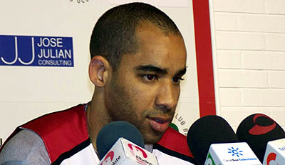 Carlos Cherry, base del CB Granada, durante su comparecencia (GRJ)