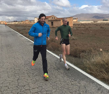 Paquillo y Heffernan en pleno entrenamiento