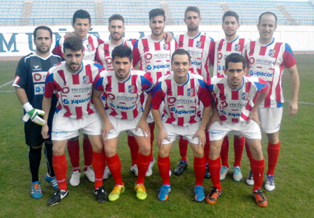 Once del conjunto bastetano en el Francisco Bonet de Almuñecar (RODRÍGUEZ)