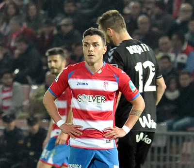 Colunga lamenta la falta de gol de su equipo (JOSÉ M. BALDOMERO)