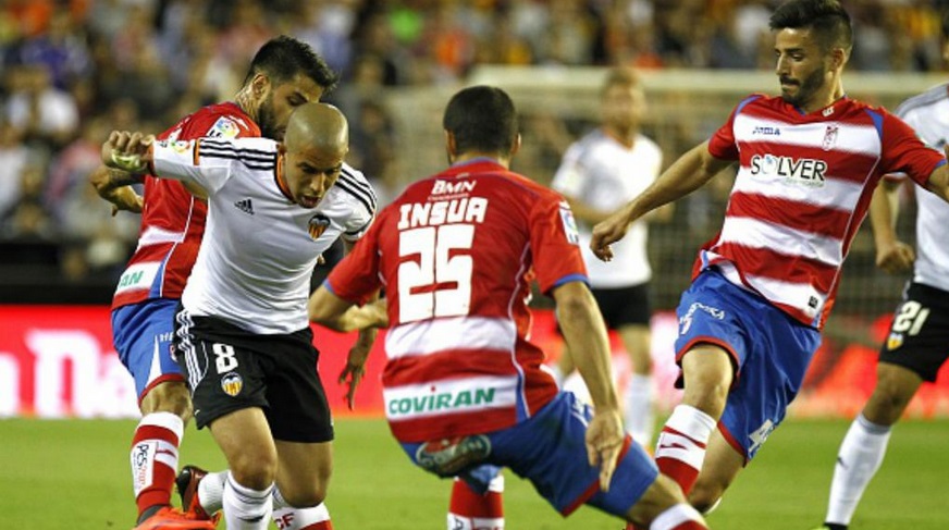 Candeias, Insúa y Rico intentan detener a Feghouli (LOF)