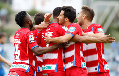 Los jugadores celebran el primer tanto conseguido en Getafe
