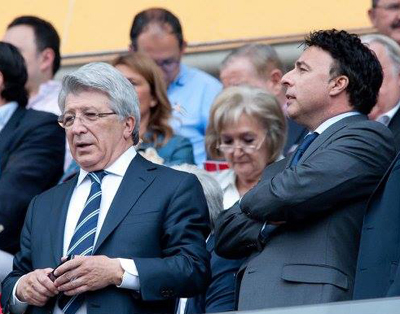 Pina siguió desde el palco el partido de la permanencia 