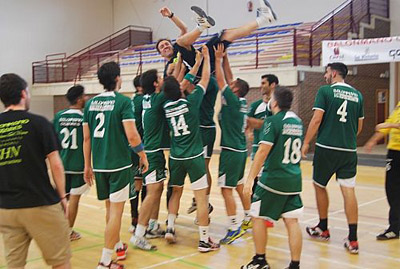 El equipo de los Ogíjares celebra su ascenso 
