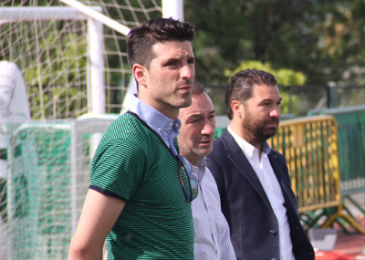 Lucena ha vuelto al Granada para dirigir la escuela de fútbol 