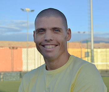 Gabri seguirá al frente del Arenas de Armilla (LÁZARO)