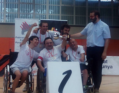 El equipo granadino celebra su triunfo 