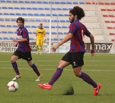 El Granada refuerza su centro de la zaga 