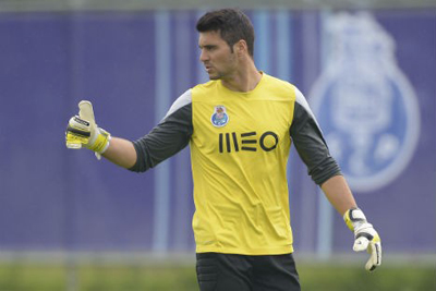 Andrés Fernández vestirá de rojiblanco 