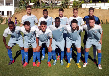 Equipo con el que jugó el Loja la primera parte, con numerosos jugadores a prueba