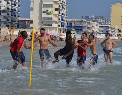 Los jugadores han trabajado en la playa 