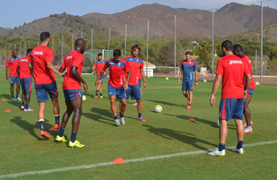 El equipo regresa hoy a Granada (GRANADA CF)
