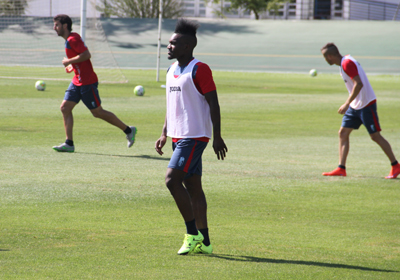 Thievy tendrá que esperar su debut 