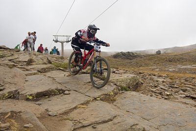 Zarco en pleno descenso 
