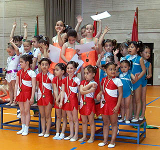 Participantes en los Juegos Deportivos Municipales de Rítmica