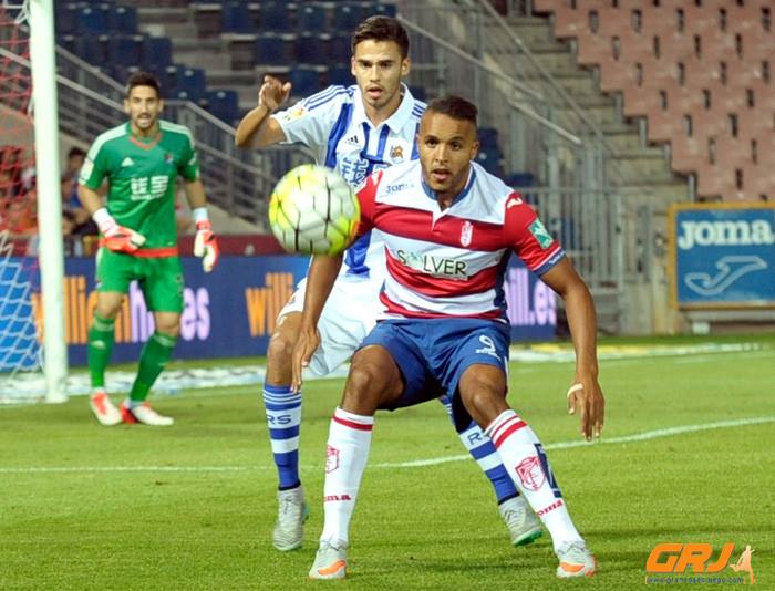 El Arabi, durante el último partido en Los Cármenes. (BALDOMERO)