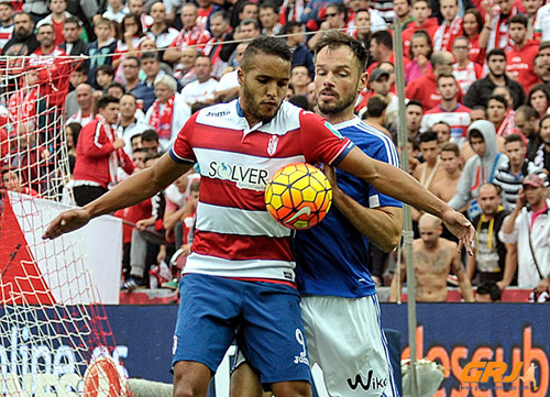 El Arabi en una acción del encuentro ante el Betis (JOSÉ MIGUEL BALDOMERO)