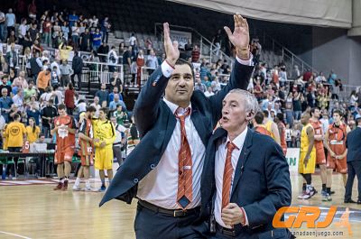El Coviran recibirá el sábado al líder de la LEB Plata (V. CARVAJAL)